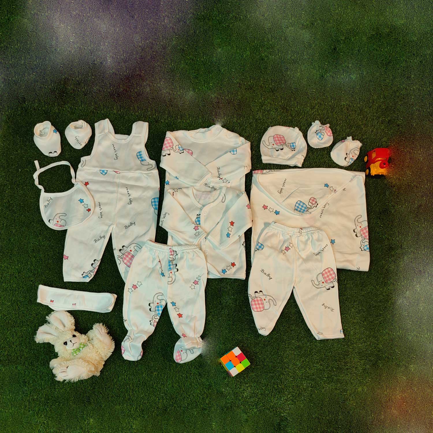 Premium Newborn Baby 11-Piece Gift Set (0–3 Months)